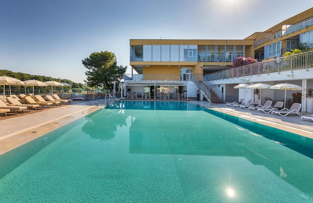 Splendid Resort-1